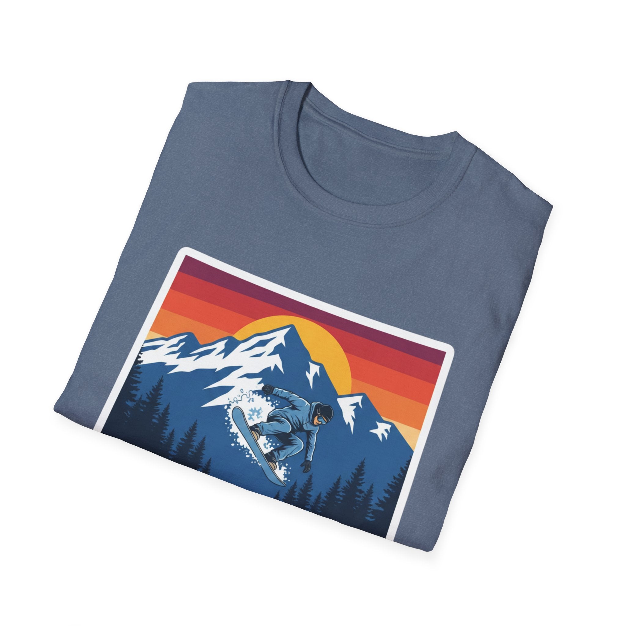 Blau-graues T-Shirt mit großem Colorado-Mountain-Sunset-Graphic auf der Vorderseite