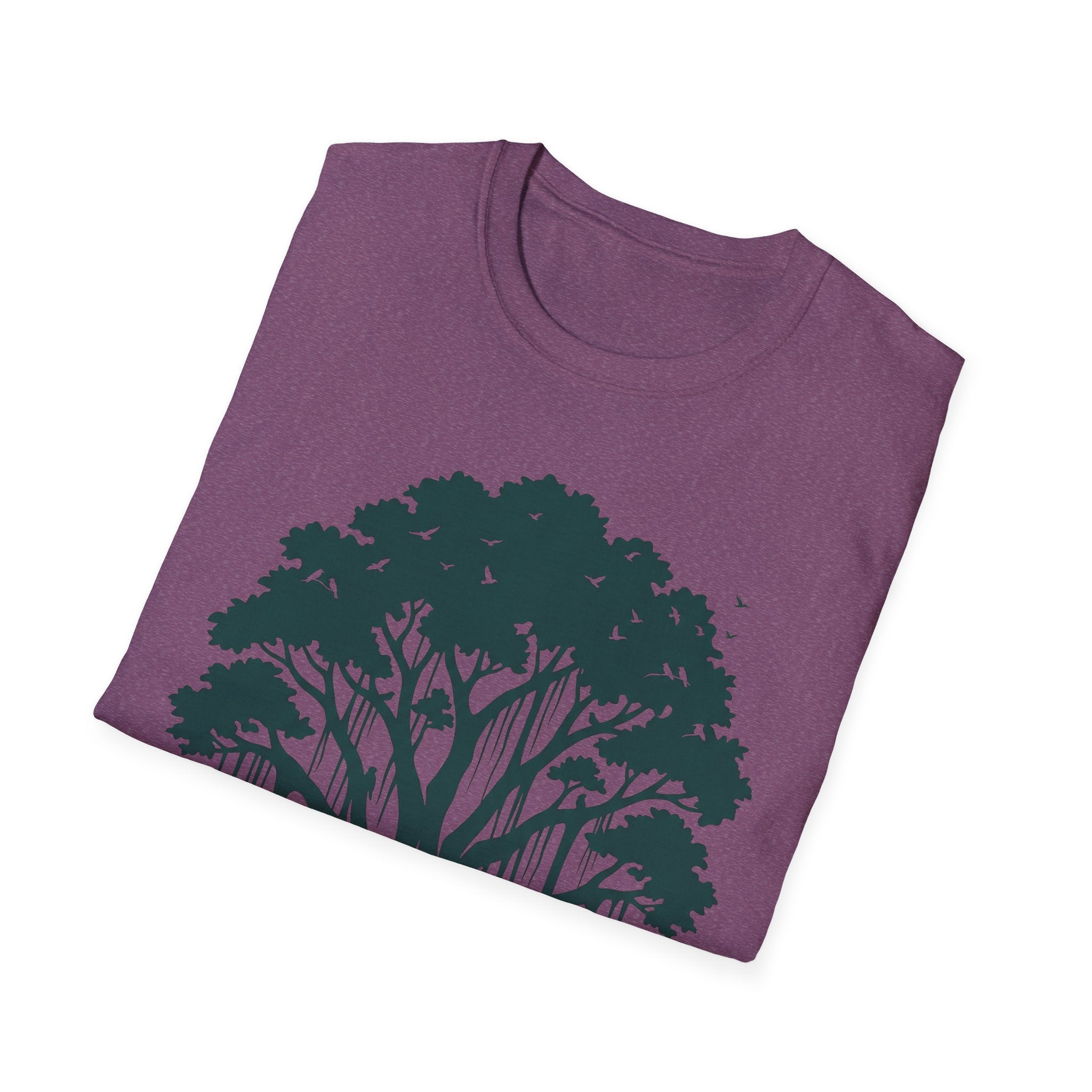 T‑Shirt lila mit großer Baumkronen-Grafik und Vögeln