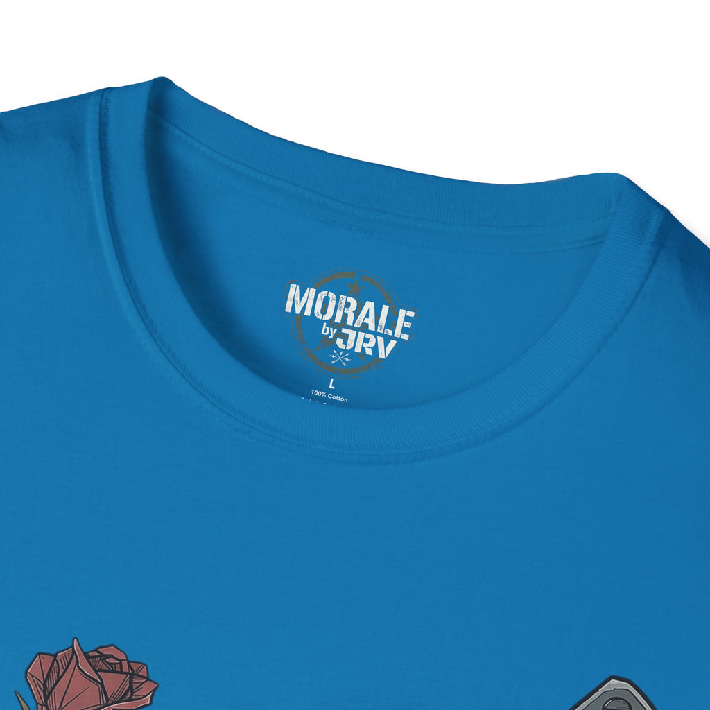 Light Blue Shirt-Ausschnitt mit Markenlogo auf dem Halsinnenbereich