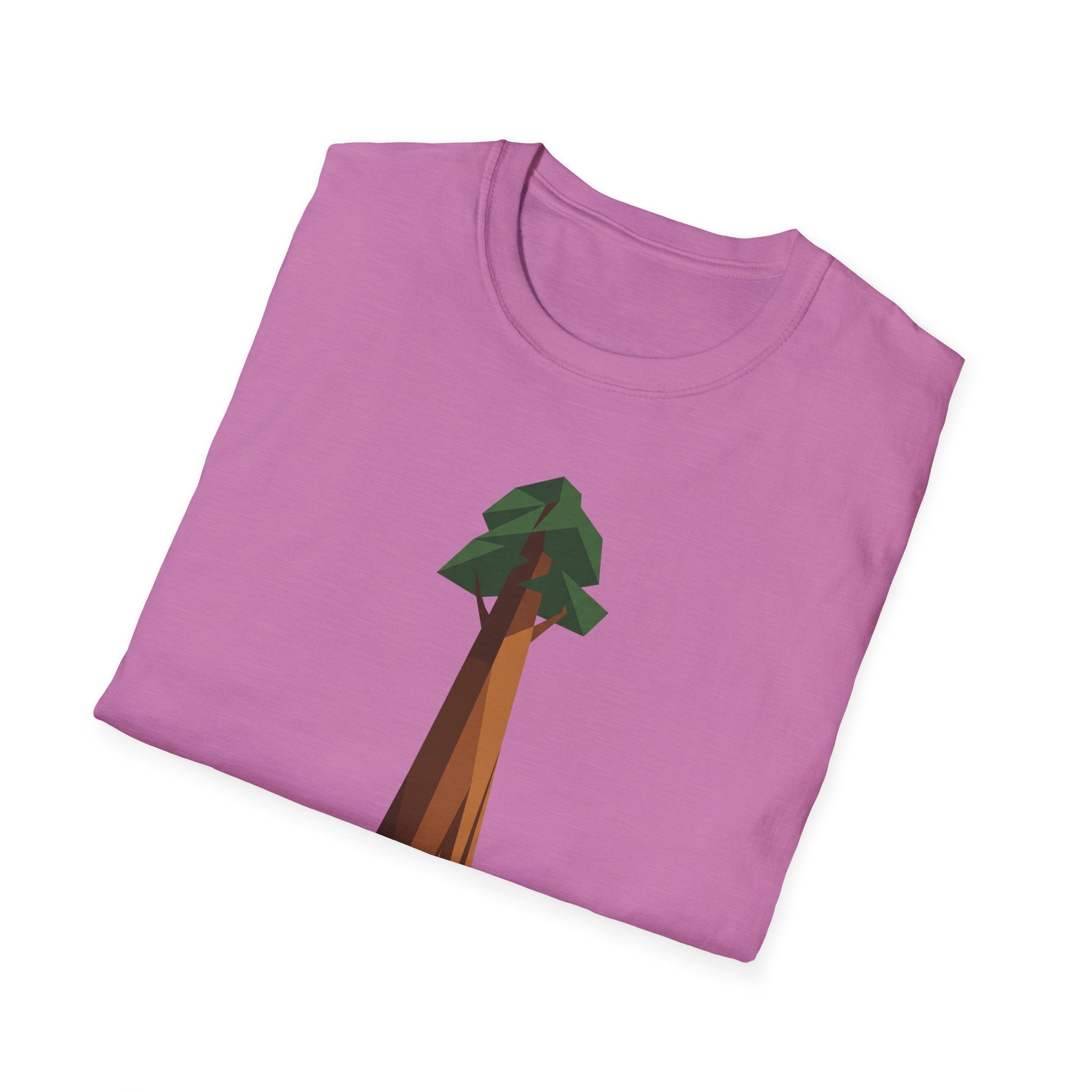 Geometrisches Redwood-Tree T-Shirt, lila, Low-Poly Baumgrafik auf Brust