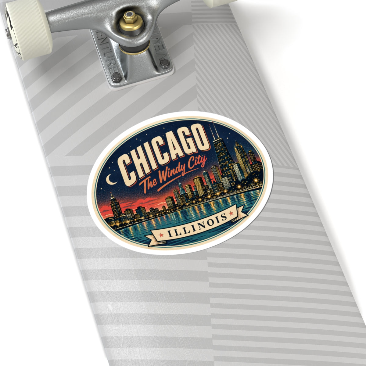 Round Chicago Illinois luggage tag sticker on luggage surface, Windy City skyline and text