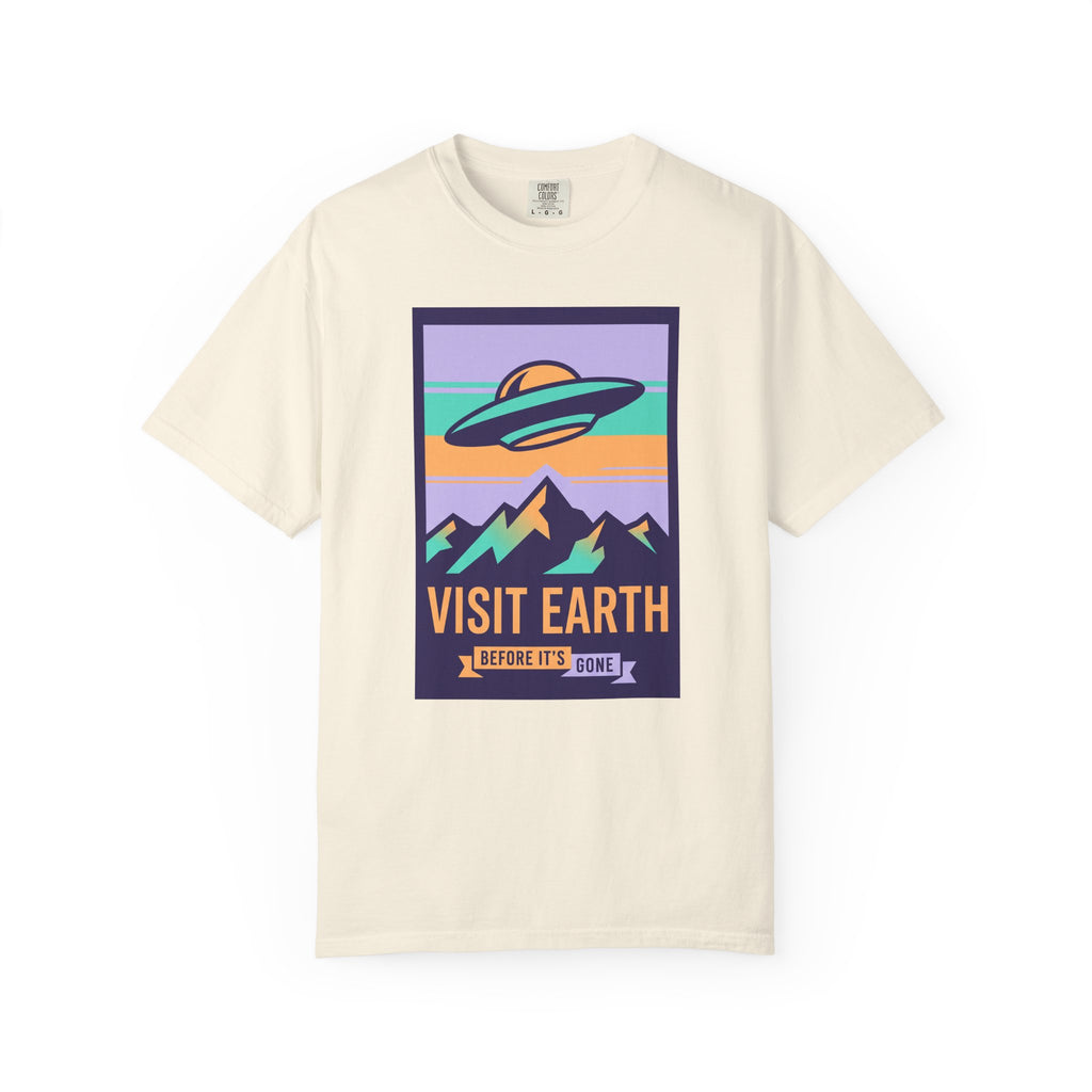 T-shirt with 'Visit Earth' UFO over mountains graphic, cream