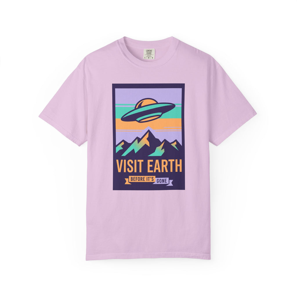 T-shirt with 'Visit Earth' UFO over mountains graphic, light lavender