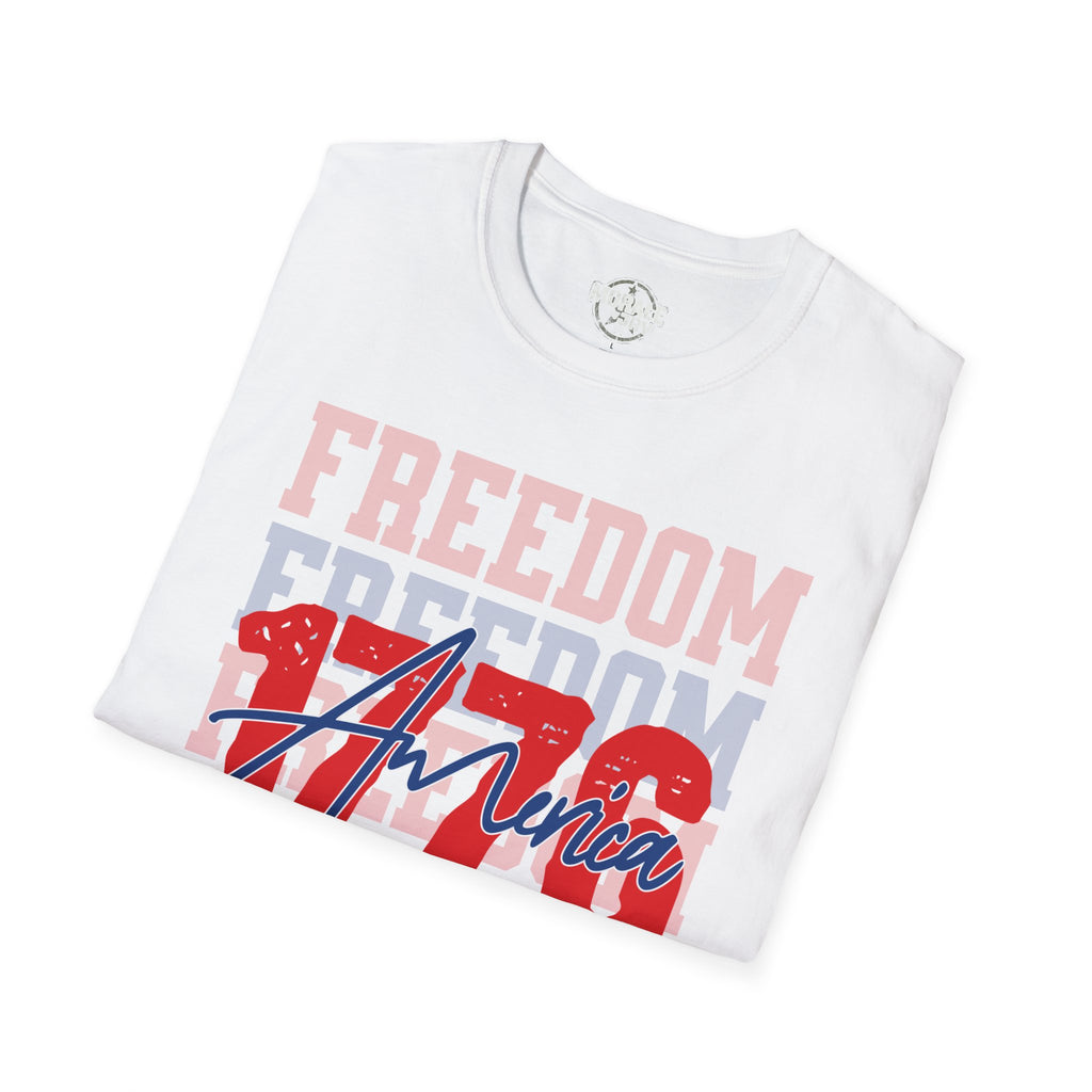 Light Freedom T-shirt with large “Freedom Unica” graphic across the chest
