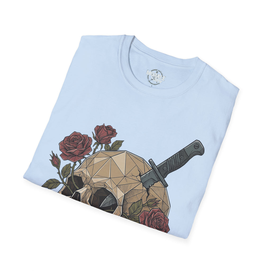 Light Blue T-Shirt mit geometrischem Totenkopf, Dolch und Rosen auf der Vorderseite