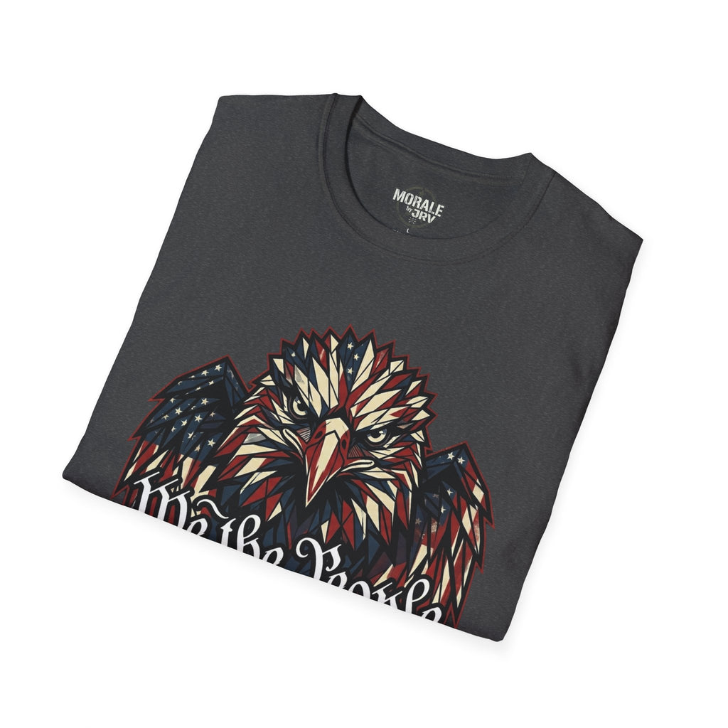 Camiseta Dark Heather con águila patriótica multicolor y banderas al frente