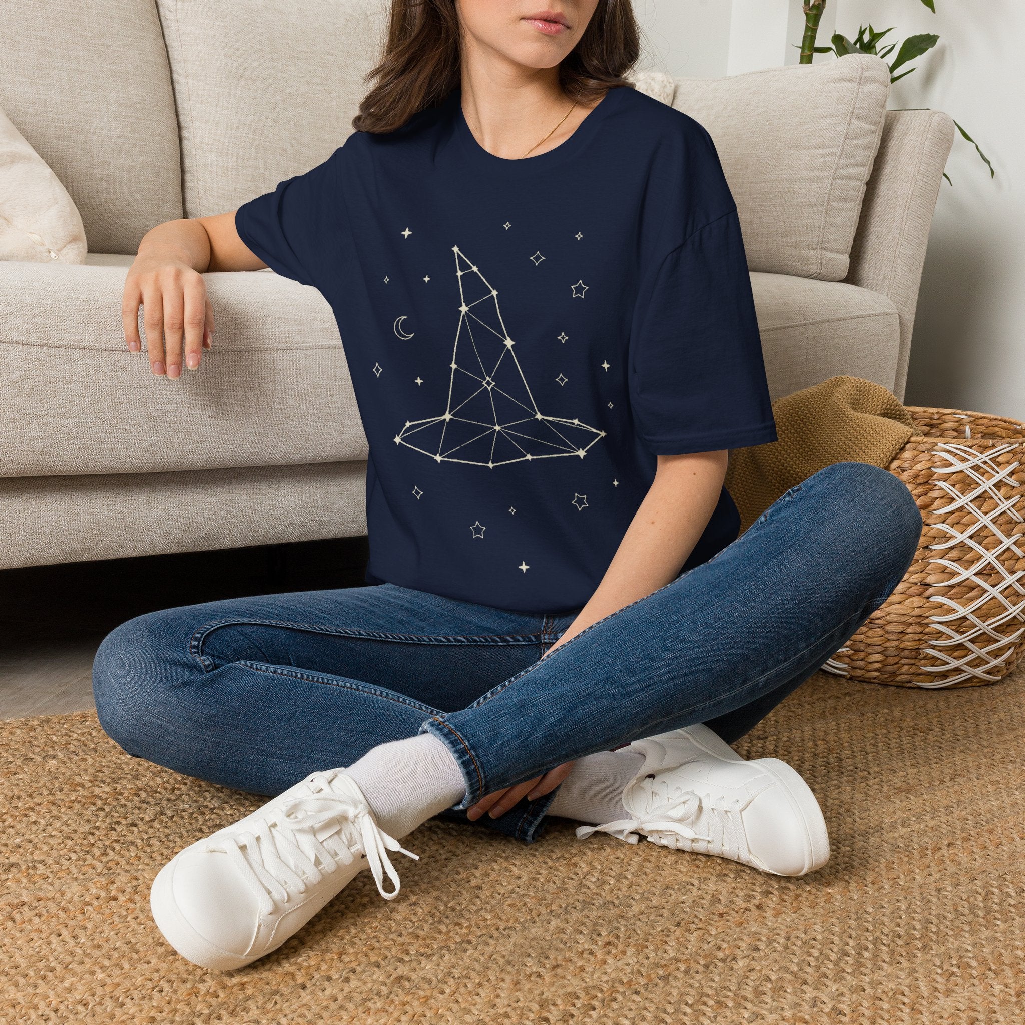 Navy T-shirt with constellation witch star print, crew neck