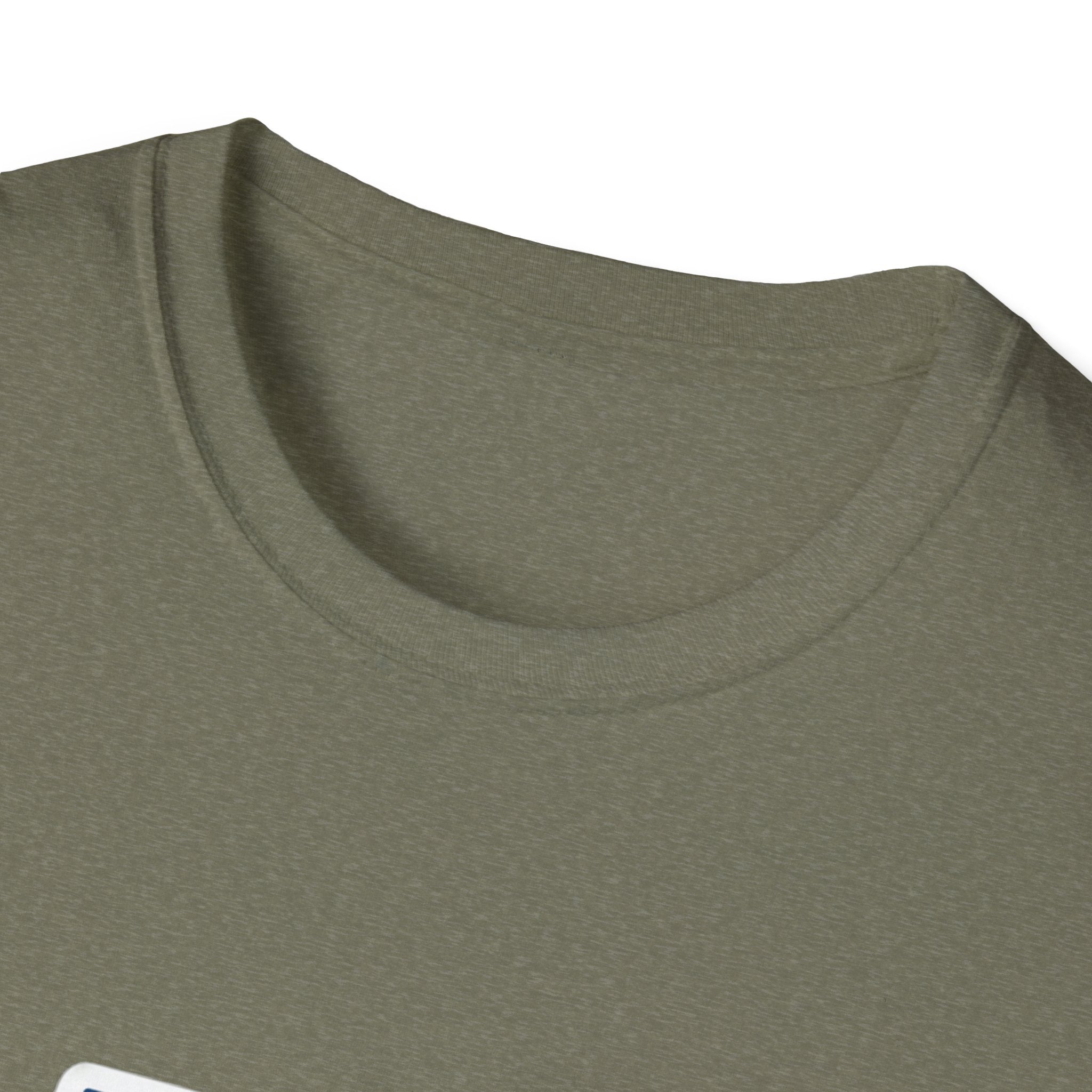 I Am North Carolina T-Shirt, olivgrüner melierter Rundhalsausschnitt im Nahblick