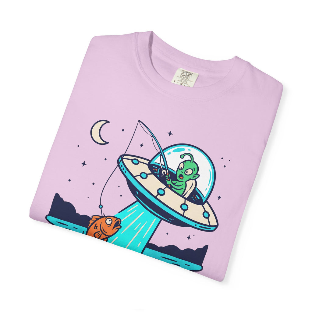 Light pink t-shirt with alien in UFO fishing graphic