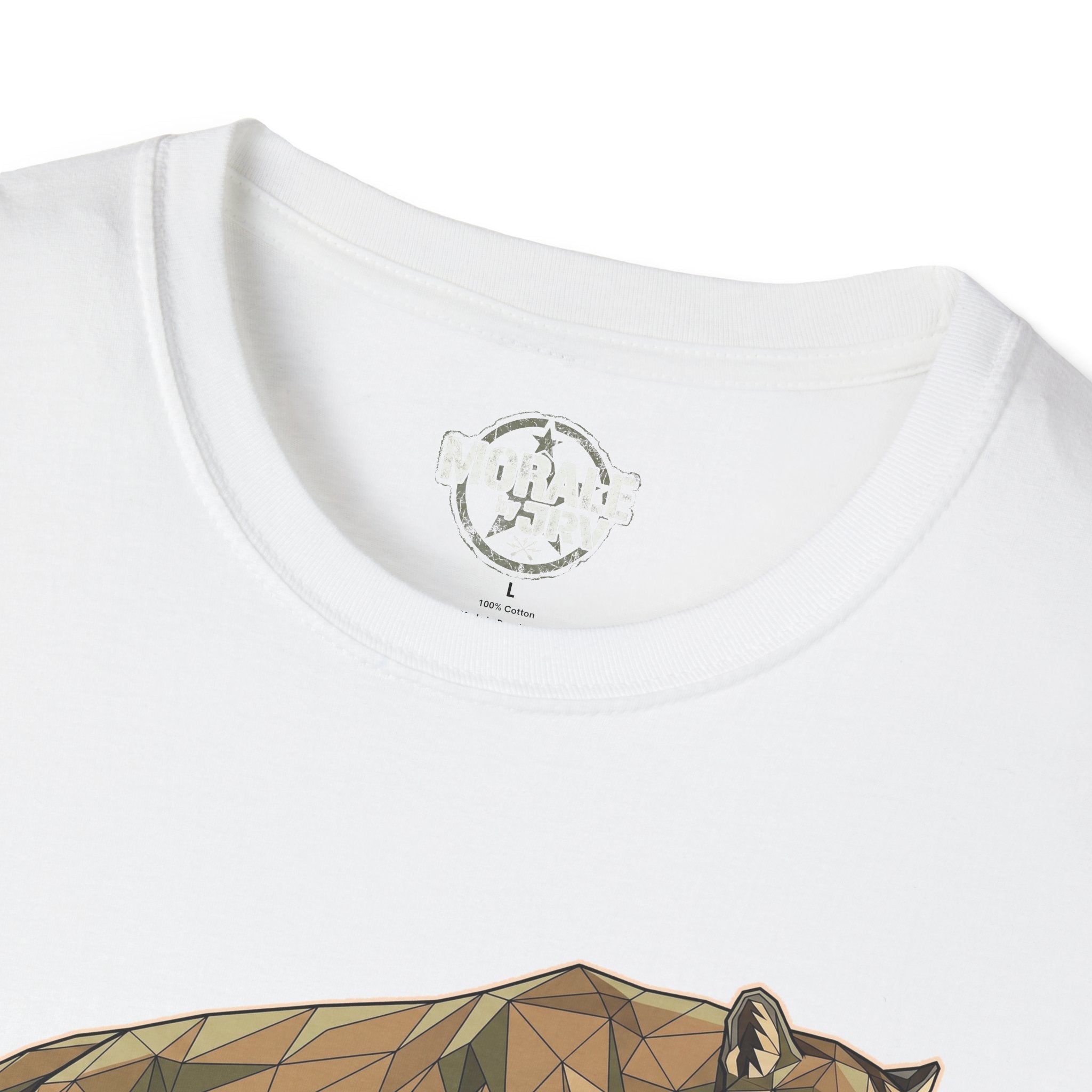 Leaping Cougar T-shirt, white: round neck and small chest emblem detail