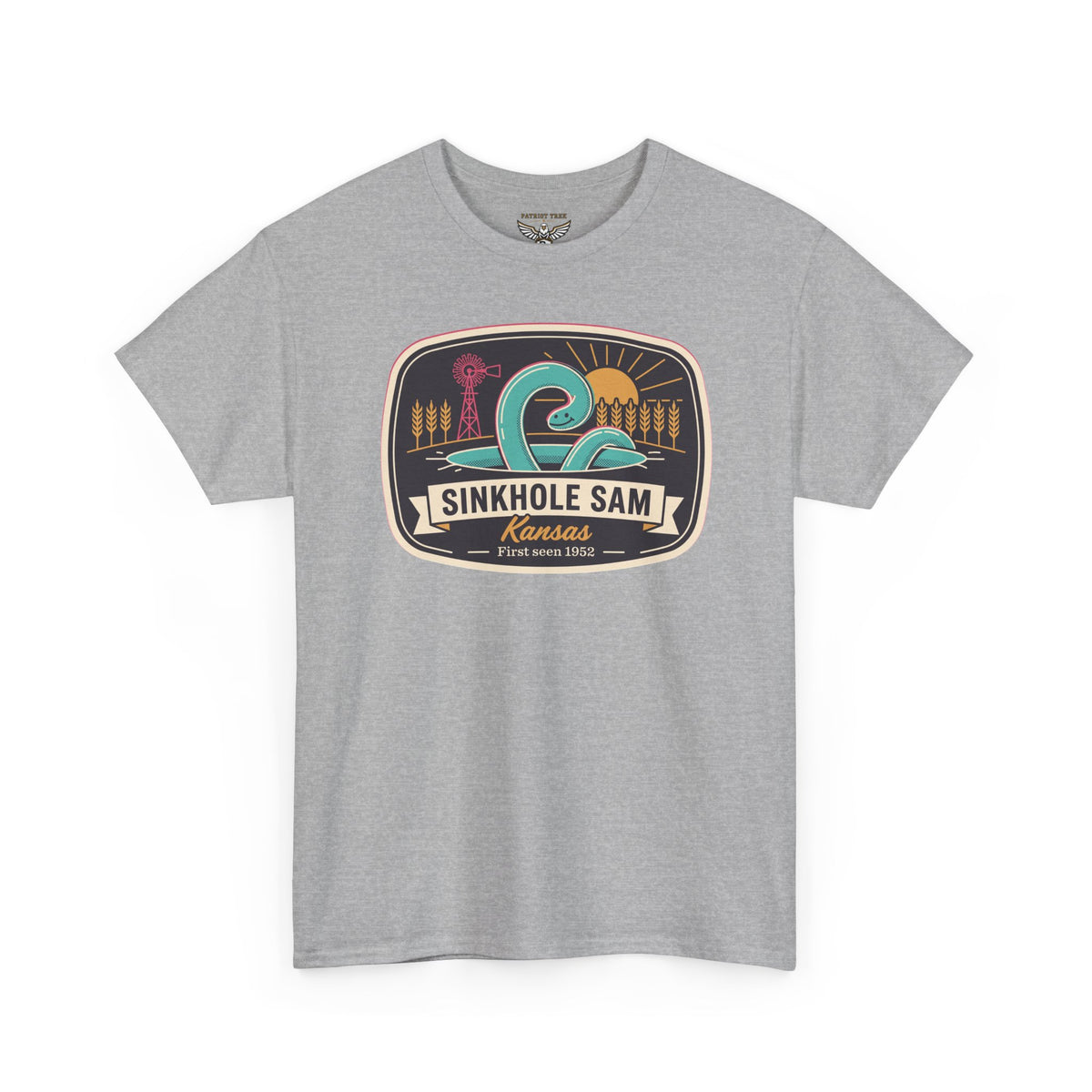 Light gray retro travel badge graphic T-shirt with crew neck and short sleeves