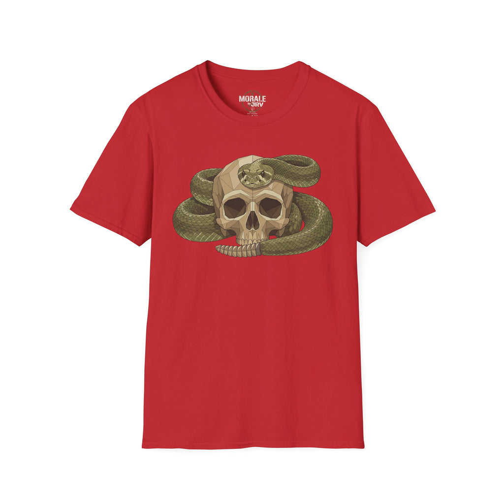 Camiseta roja con calavera de serpiente verde envuelta y estampado botánico vintage