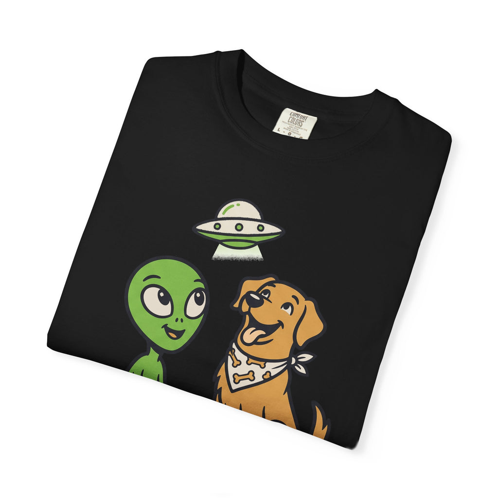 Alien and dog graphic t-shirt, black crew neck short sleeves