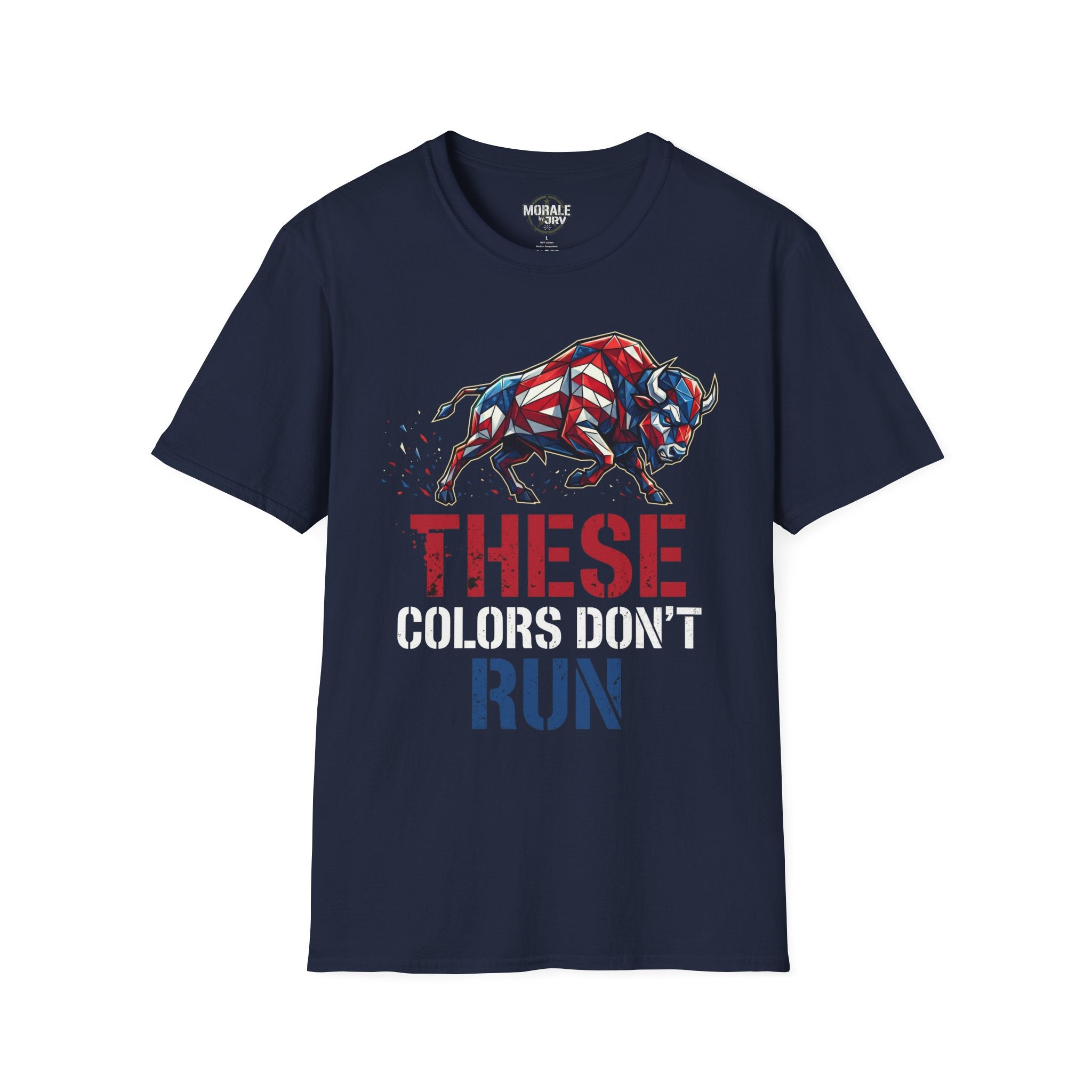 American Flag Bull T-Shirt in Navy, Frontgrafik mit Stier und Text „THESE COLORS DON'T RUN“