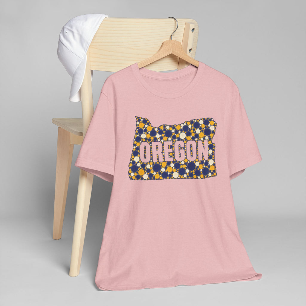 Pink short-sleeve T-shirt with Oregon polka dot graphic front