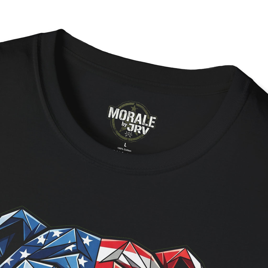 T-shirt nera: logo “MORALE by TR1” al collo e grafica bulldog sul petto