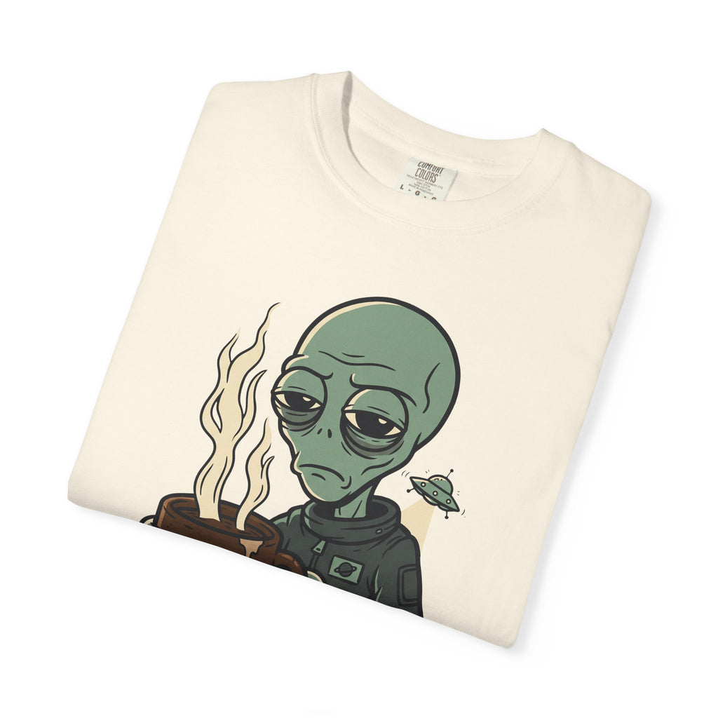Ivory short-sleeve T-shirt with alien and coffee “PROBE ME” graphic on chest