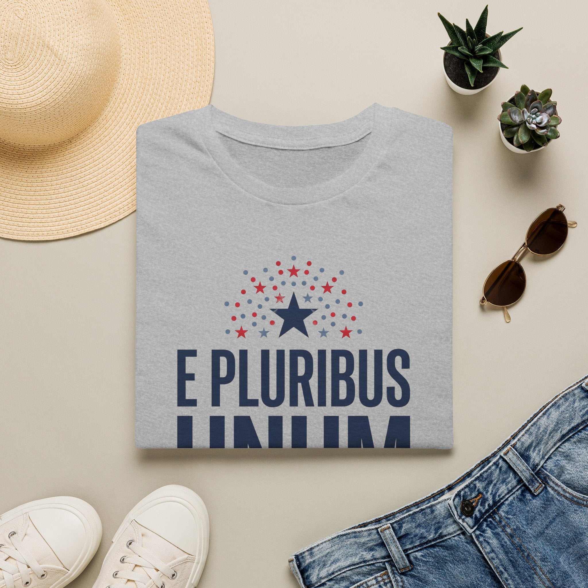 Sport grey patriotic graphic T-shirt with crew neck; starburst and 'E Pluribus Unum'