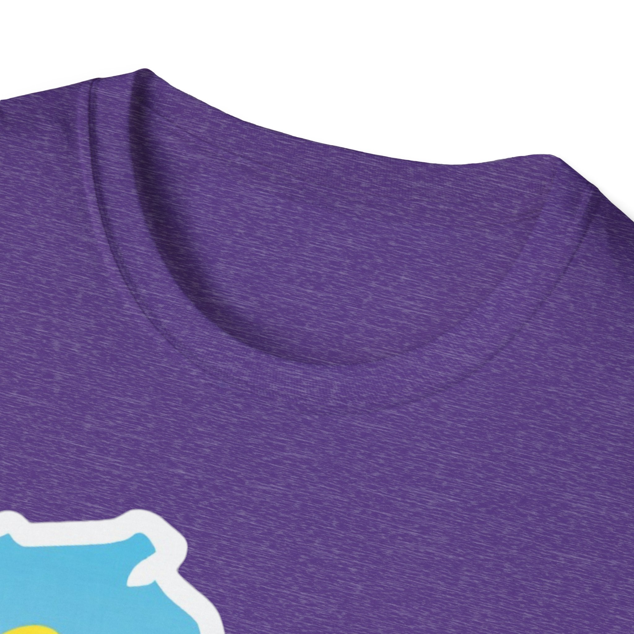 I Am Wisconsin T‑Shirt heather purple crew neck close-up