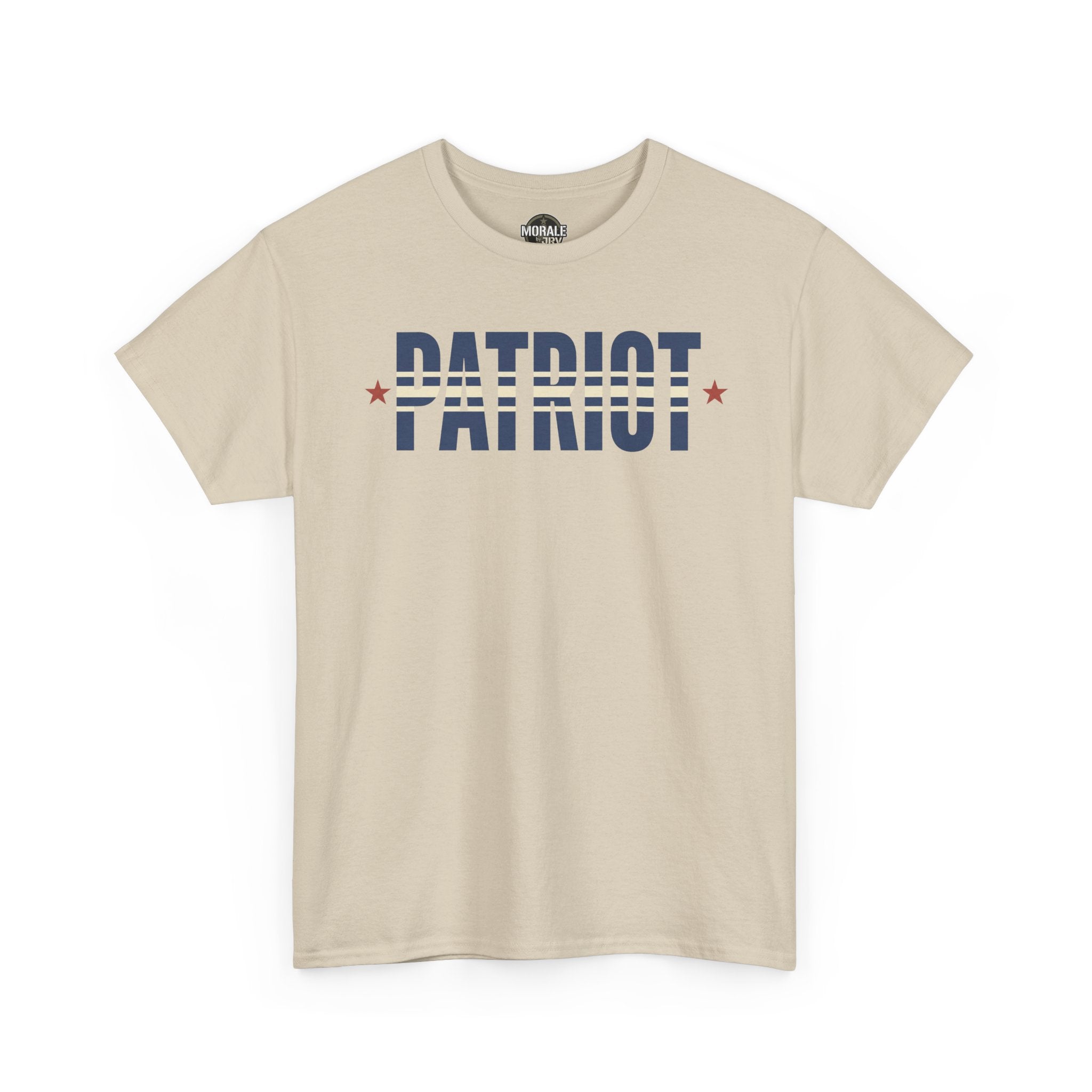Sand T-shirt with crew neck and short sleeves, front “PATRIOT” graphic.