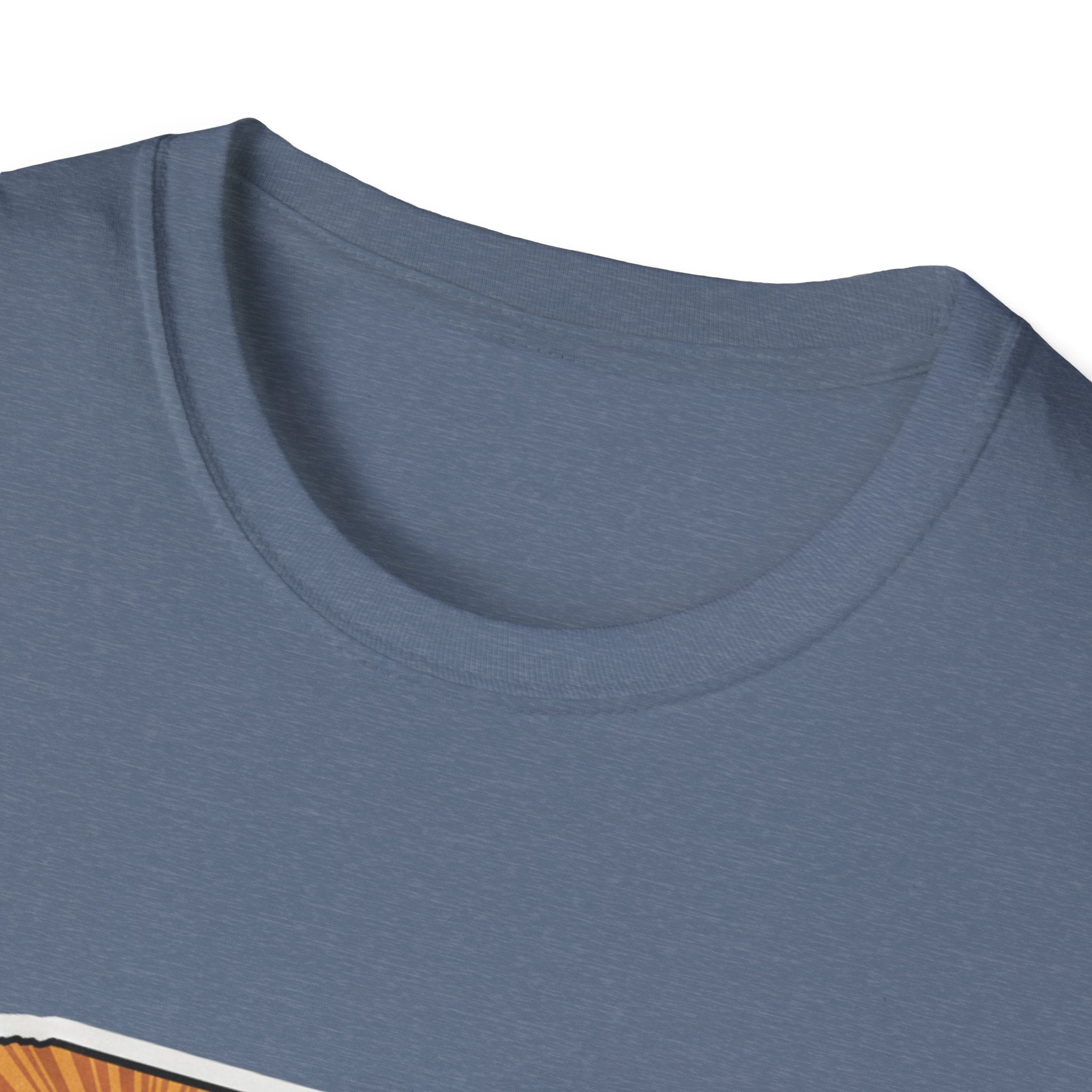 South Carolina map T-shirt in heather blue, crew neck close-up