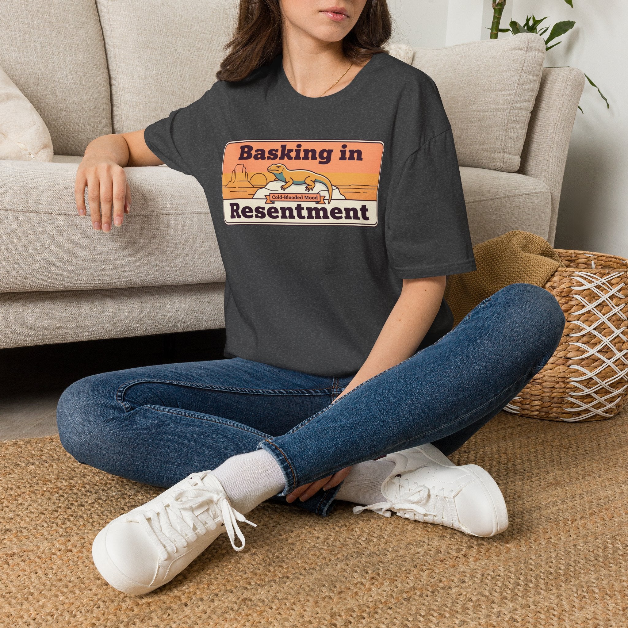 Dark gray graphic lizard T-shirt with desert scene and slogan print