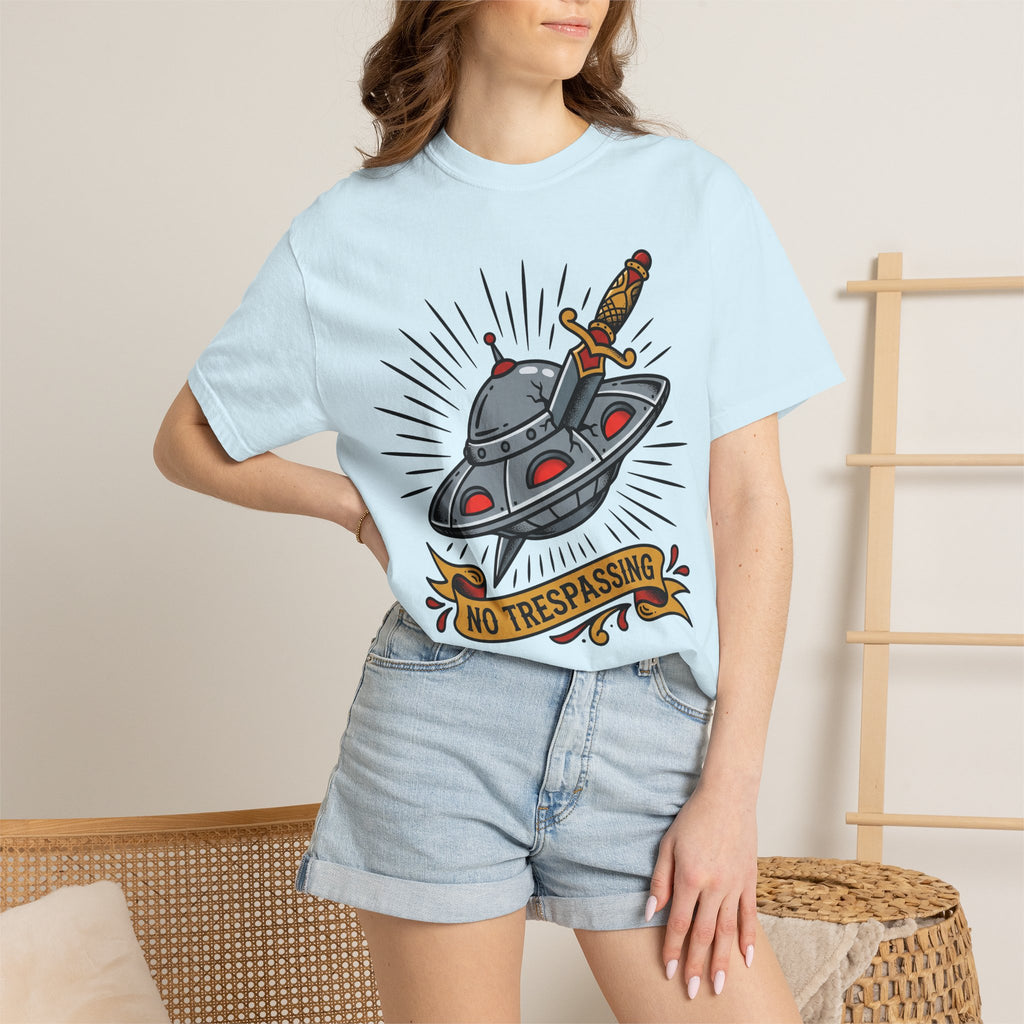 Light blue T-shirt with retro UFO dagger and 'No trespassing' graphic