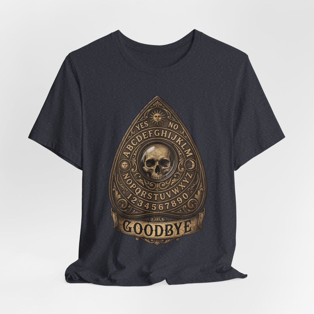 Camiseta gris oscuro con gráfico Ouija, calavera en círculo y texto “GOODBYE”
