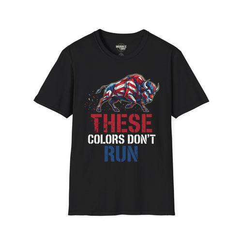 Amerikanische Flaggen-Bull T-Shirt, schwarz mit Frontgrafik „THESE COLORS DON'T RUN“