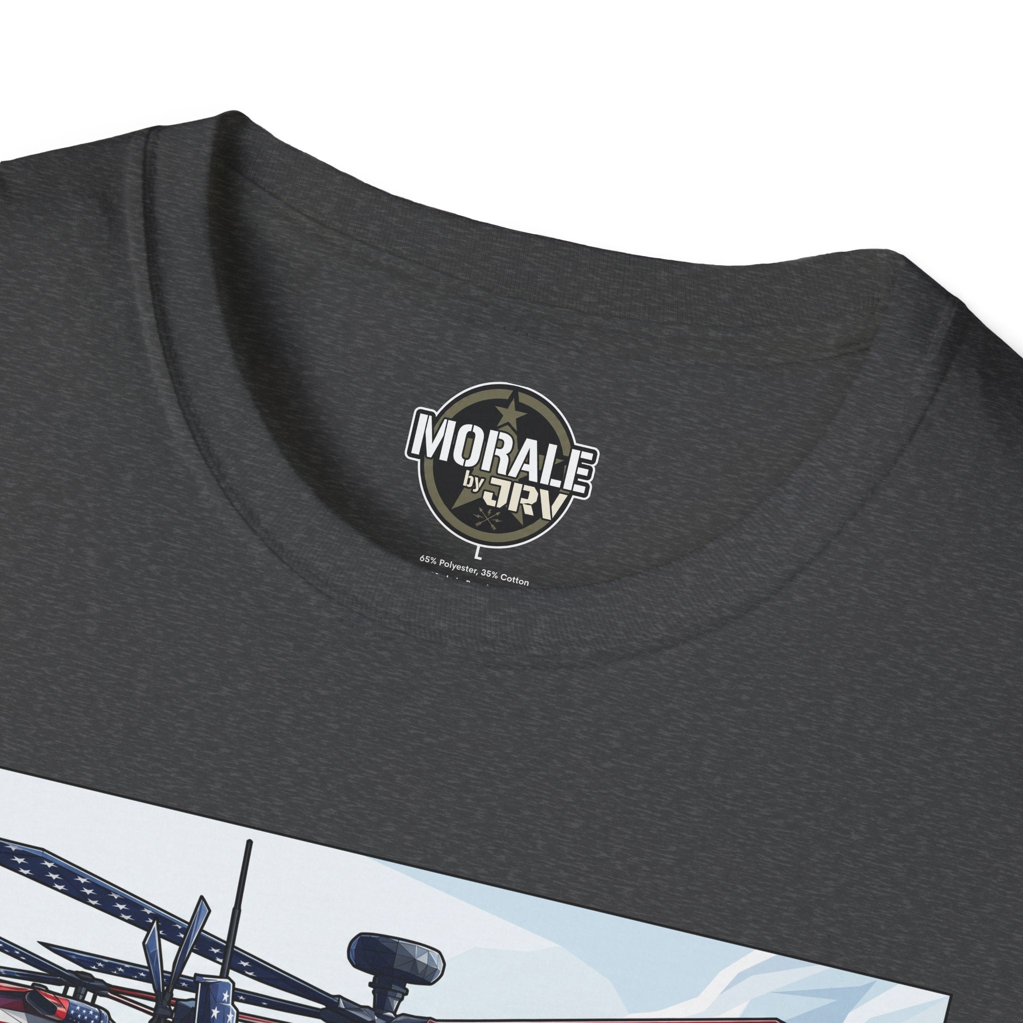 Dark heather T-shirt with round logo on neckline