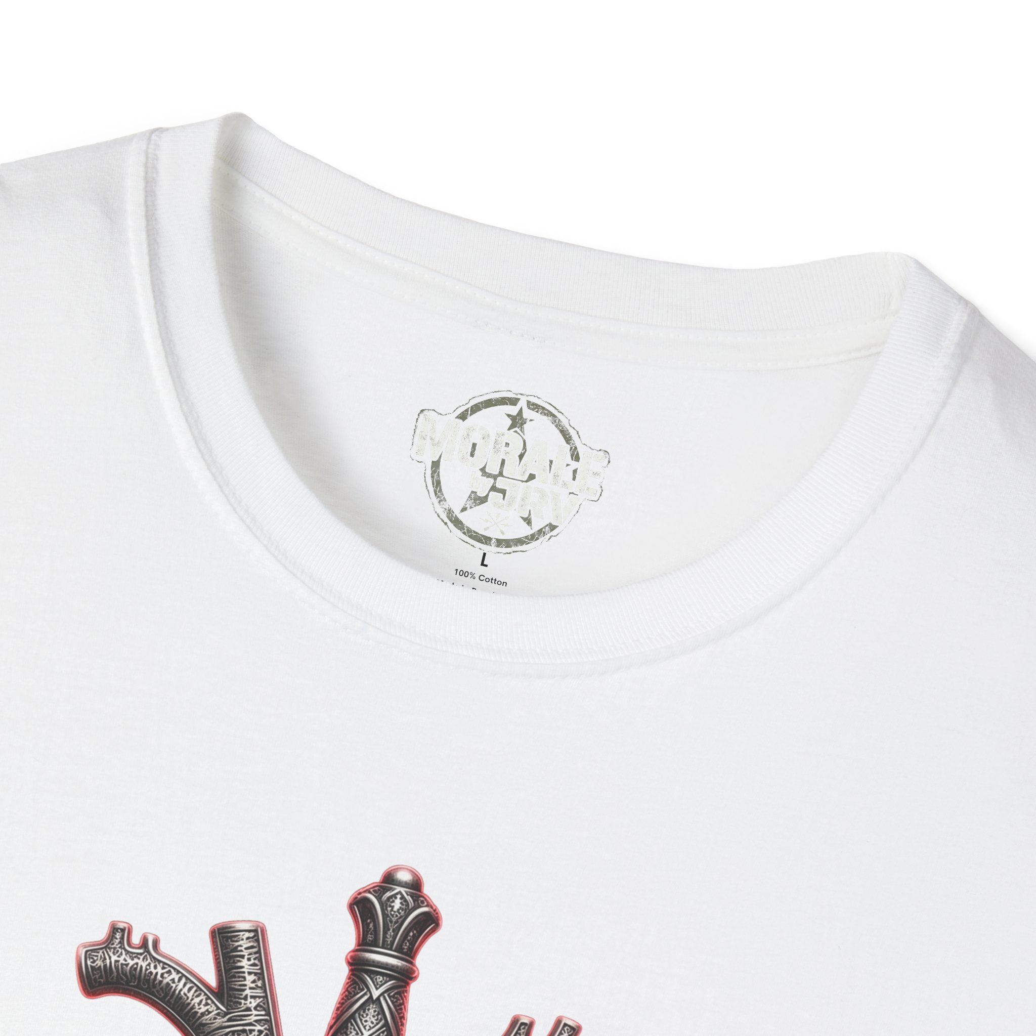White crew-neck T-shirt, neck logo and 100% cotton label