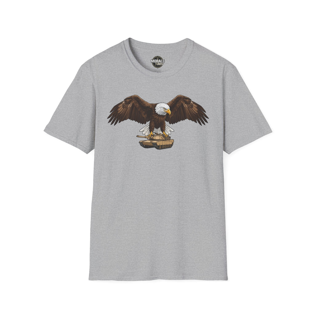Camiseta gris clara con águila calva de alas abiertas y gráfico patriótico frontal